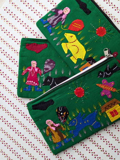 Applique pouches