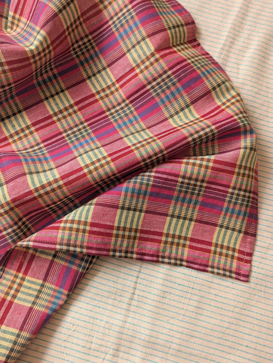 Neckerchief : Rosehip